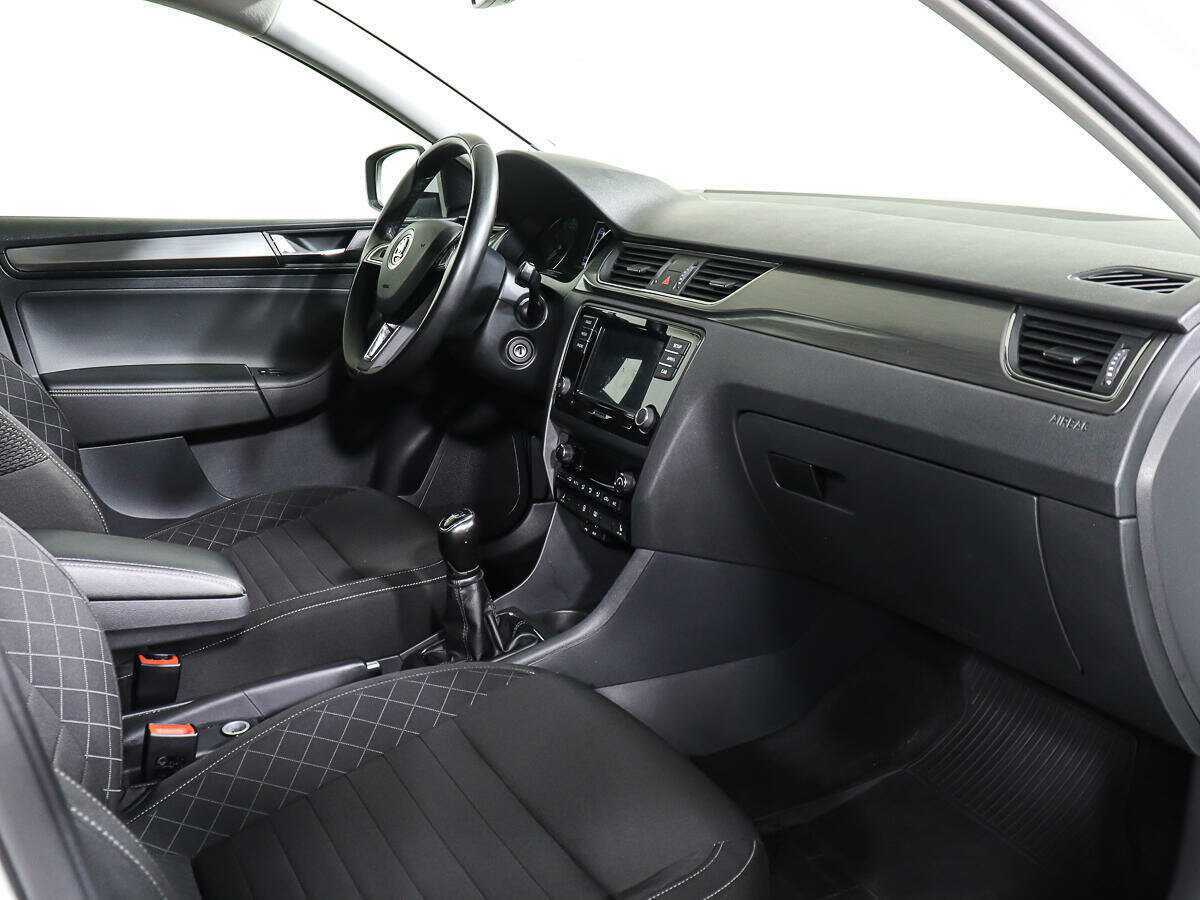 Skoda Rapid 2018 года с пробегом. Фото: #7