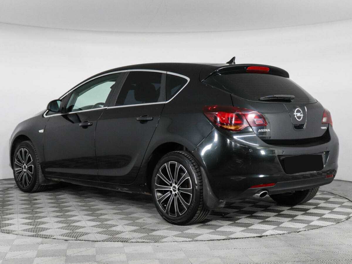 Opel Astra 2012 года с пробегом. Фото: #6
