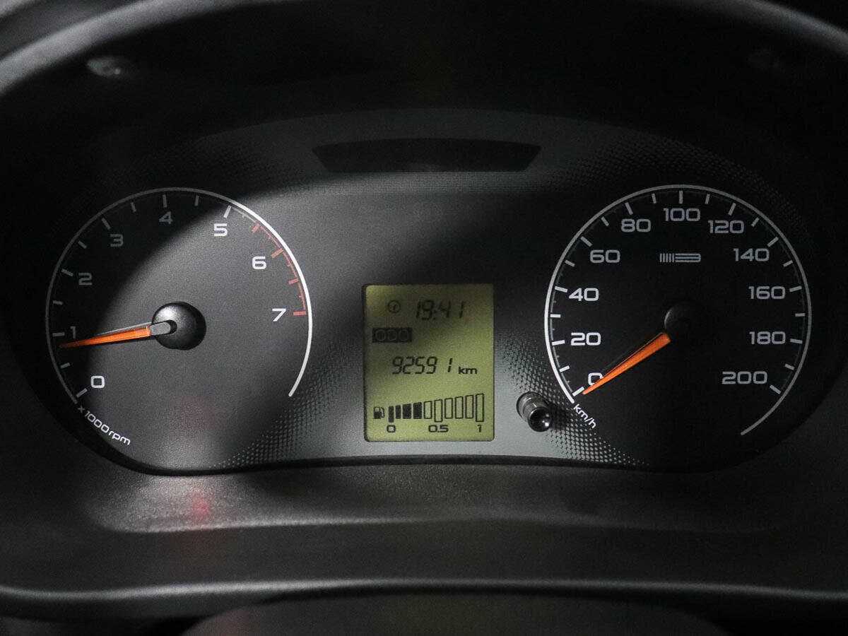 Lada (ВАЗ) Granta 2015 года с пробегом. Фото: #11