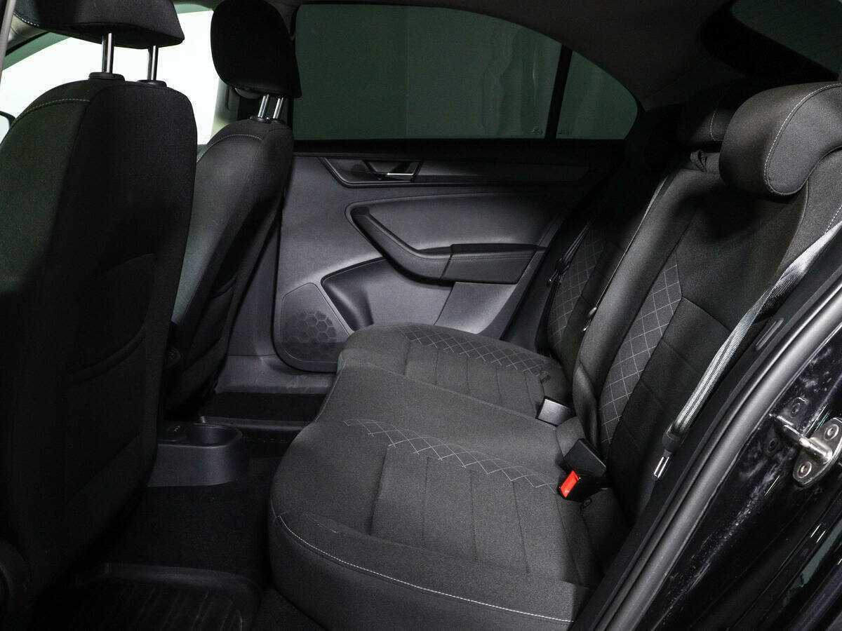 Skoda Rapid 2021 года с пробегом. Фото: #7