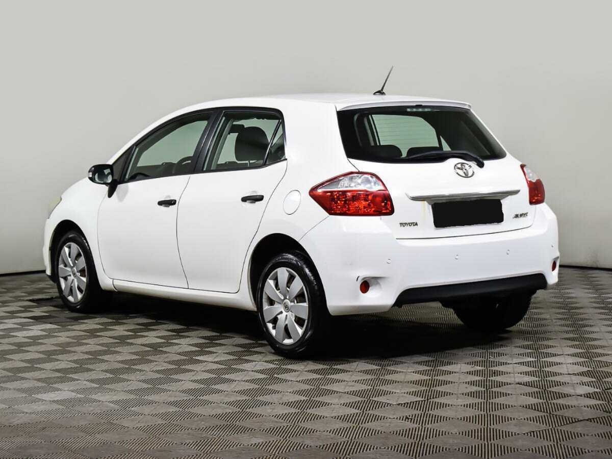Toyota Auris 2012 года с пробегом. Фото: #5