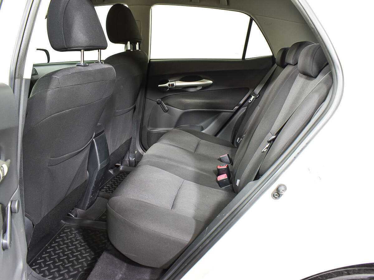 Toyota Auris 2012 года с пробегом. Фото: #8