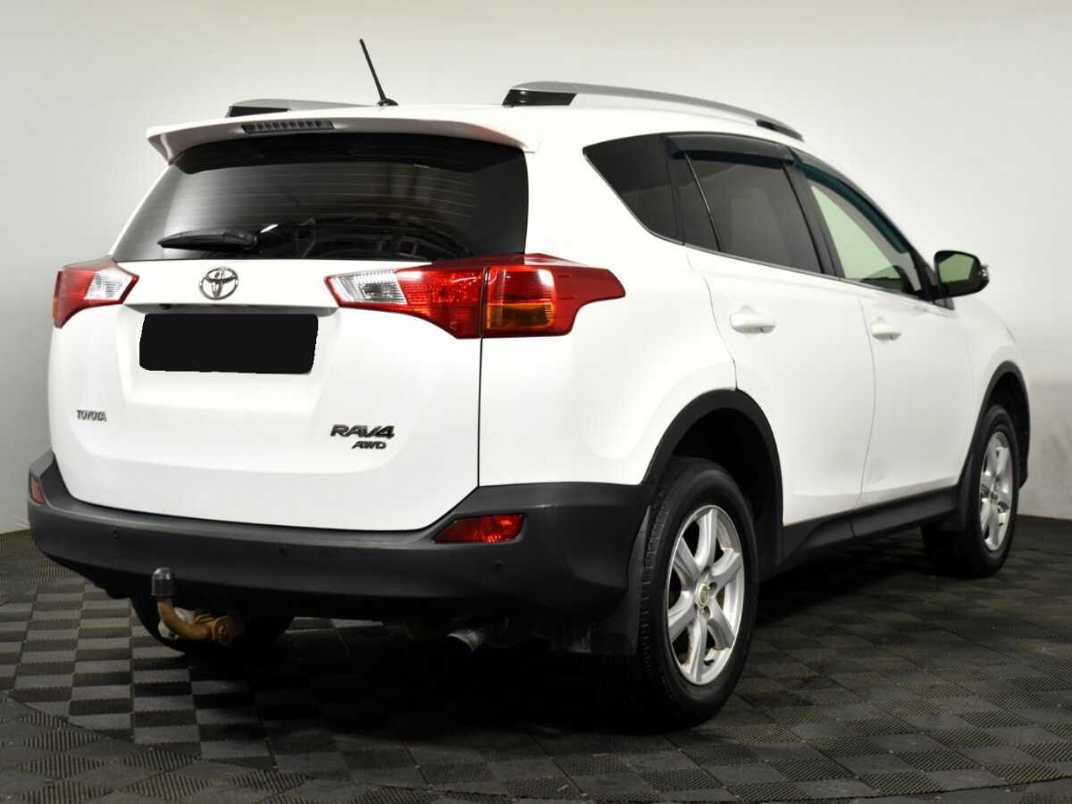 Toyota RAV4 2015 года с пробегом. Фото: #3