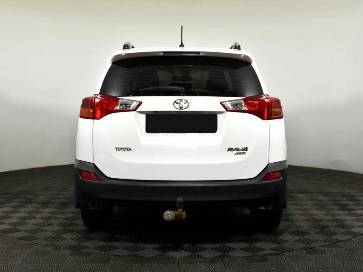 Toyota RAV4 2015 года с пробегом. Фото: #4