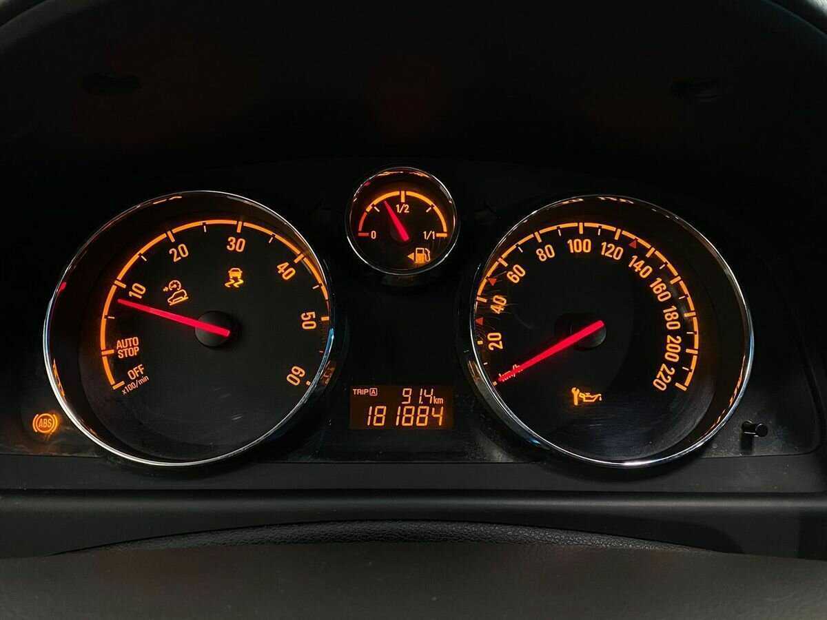 Opel Antara 2013 года с пробегом. Фото: #12