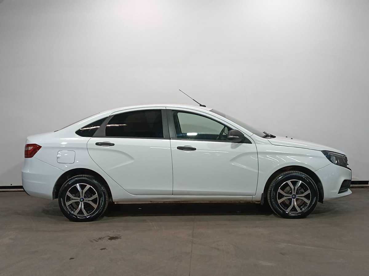 Lada (ВАЗ) Vesta 2016 года с пробегом. Фото: #3