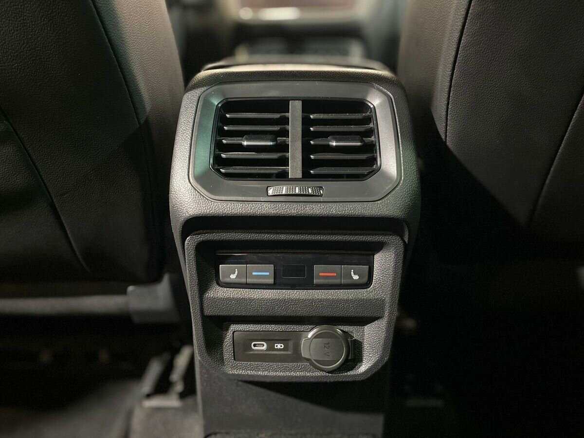 Volkswagen Tiguan 2021 года с пробегом. Фото: #17