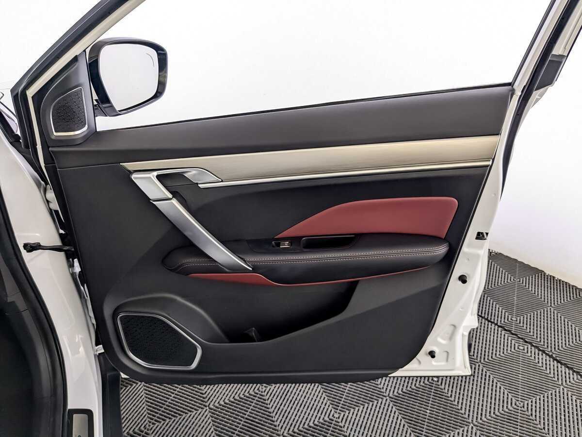 Geely Coolray 2020 года с пробегом. Фото: #20