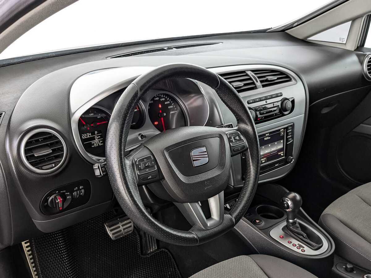 SEAT Leon 2012 года с пробегом. Фото: #10