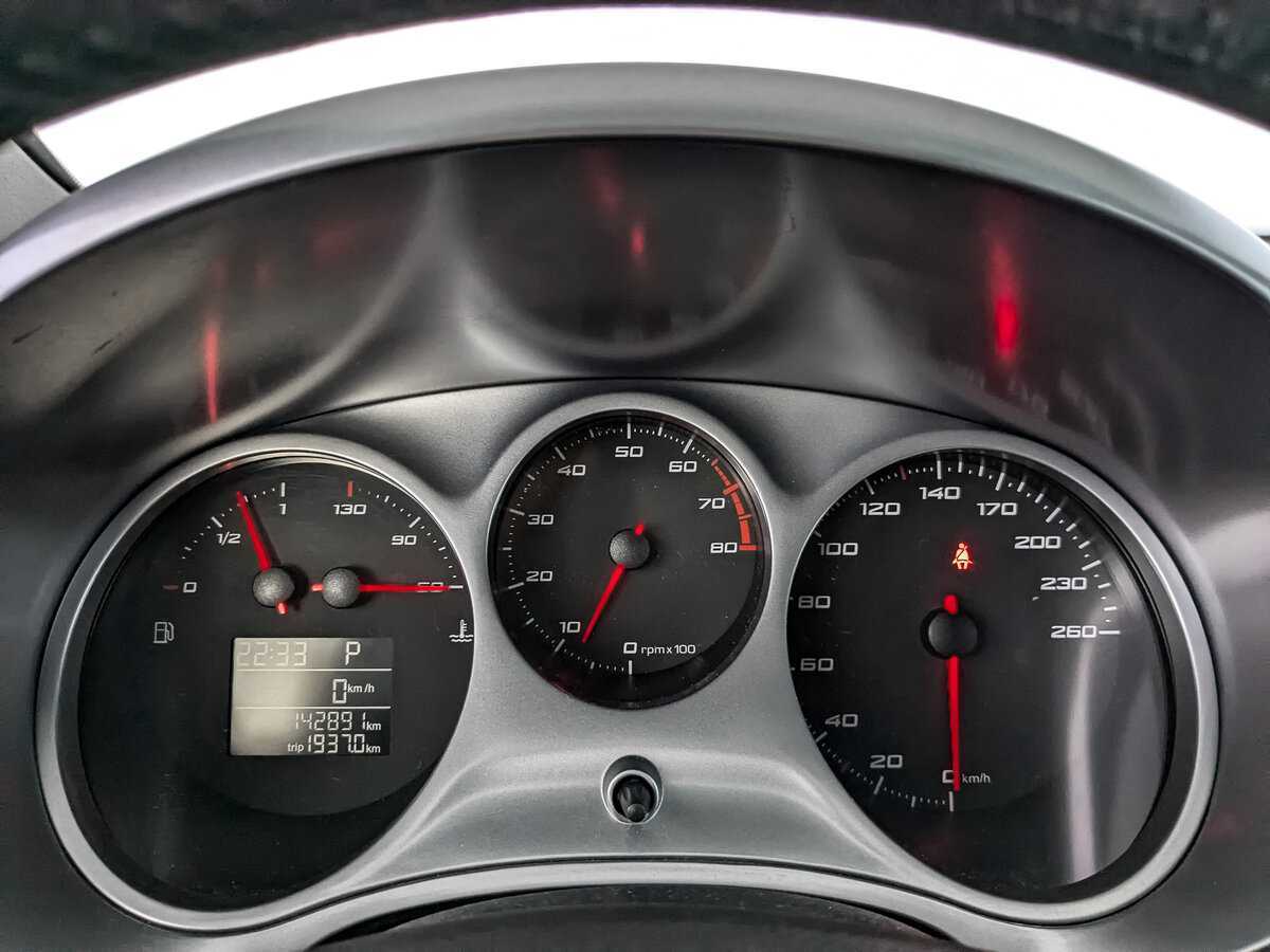 SEAT Leon 2012 года с пробегом. Фото: #11