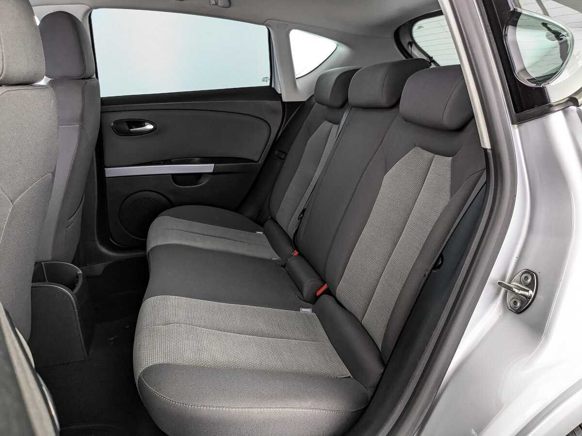 SEAT Leon 2012 года с пробегом. Фото: #13