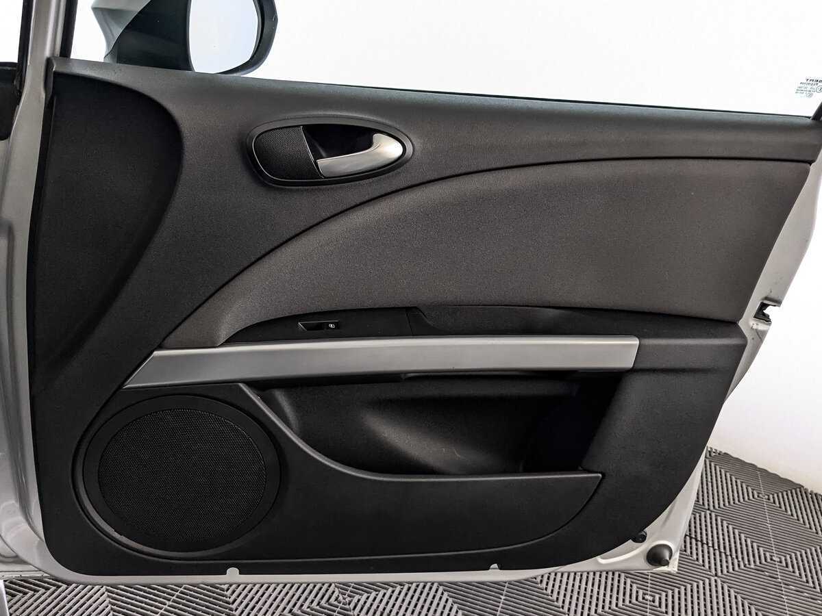 SEAT Leon 2012 года с пробегом. Фото: #20