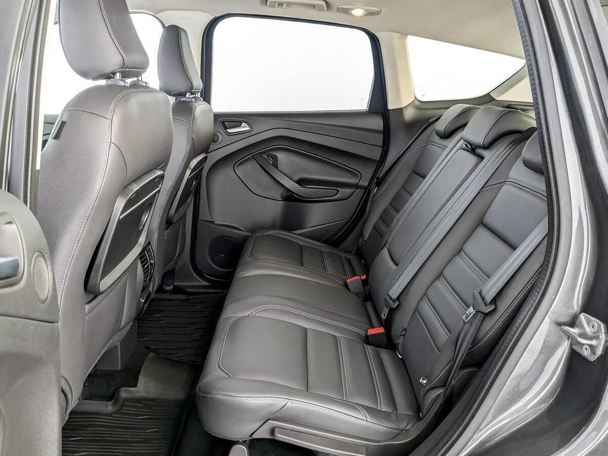 Ford Kuga 2017 года с пробегом. Фото: #9