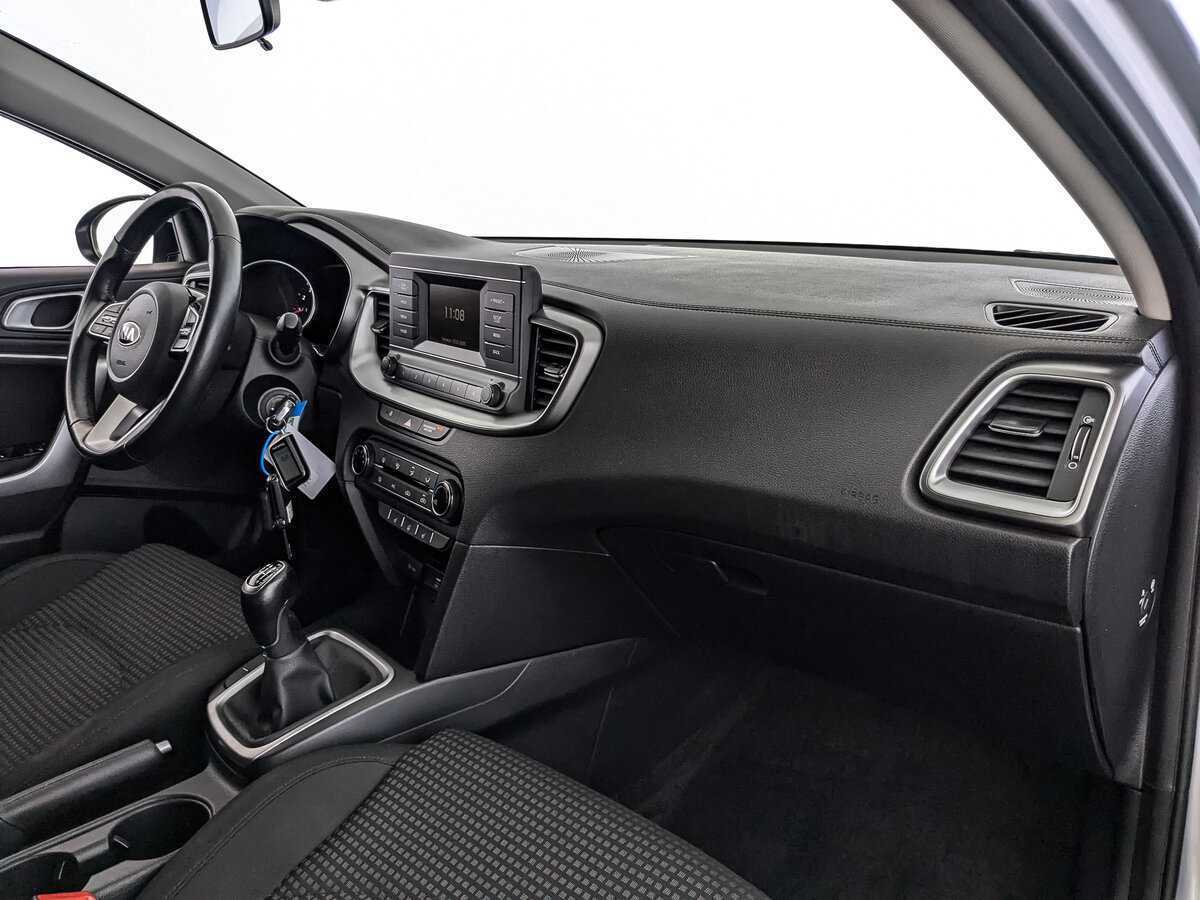 Kia Ceed 2020 года с пробегом. Фото: #8