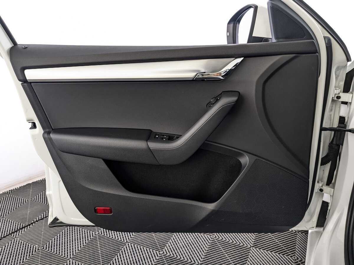 Skoda Octavia 2019 года с пробегом. Фото: #14