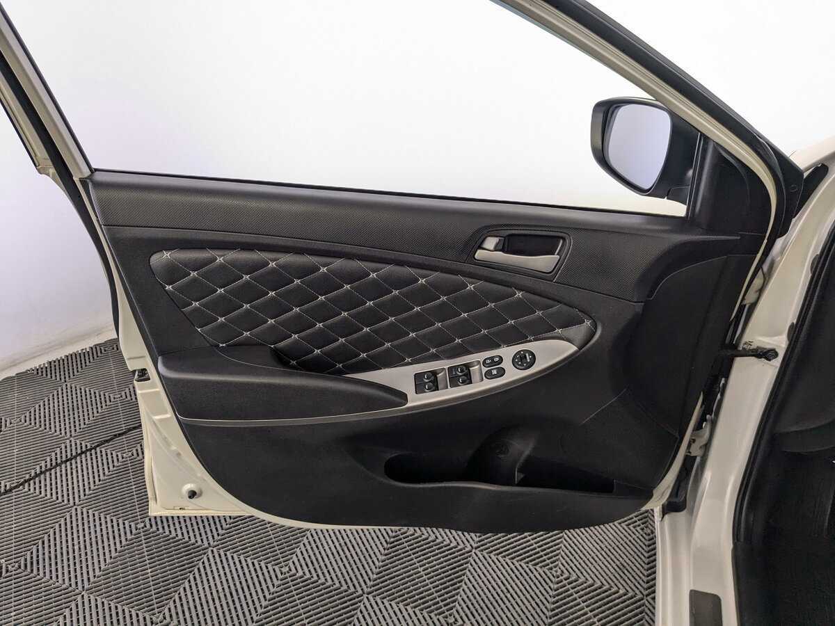 Hyundai Solaris 2015 года с пробегом. Фото: #14