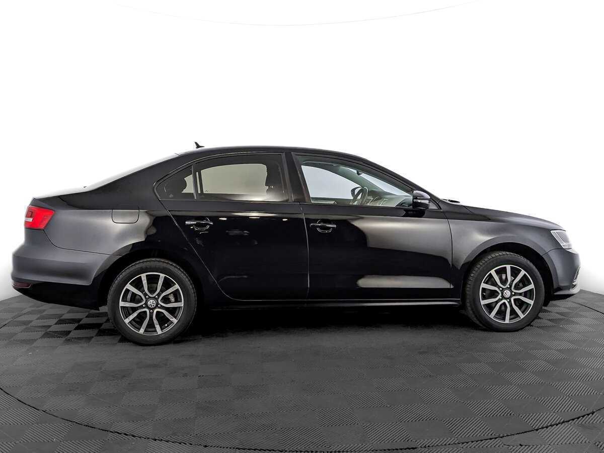 Volkswagen Jetta 2015 года с пробегом. Фото: #3
