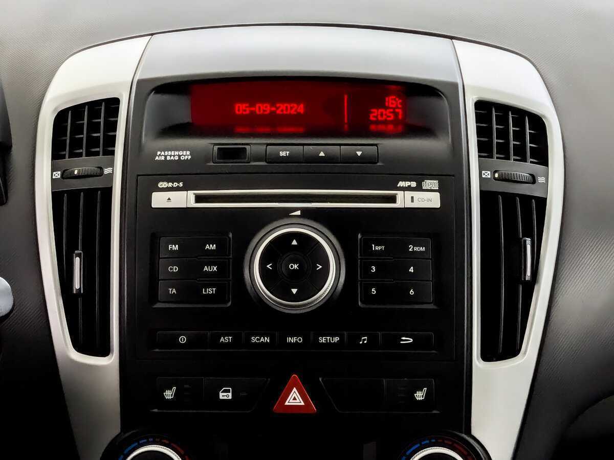 Kia Ceed 2012 года с пробегом. Фото: #12