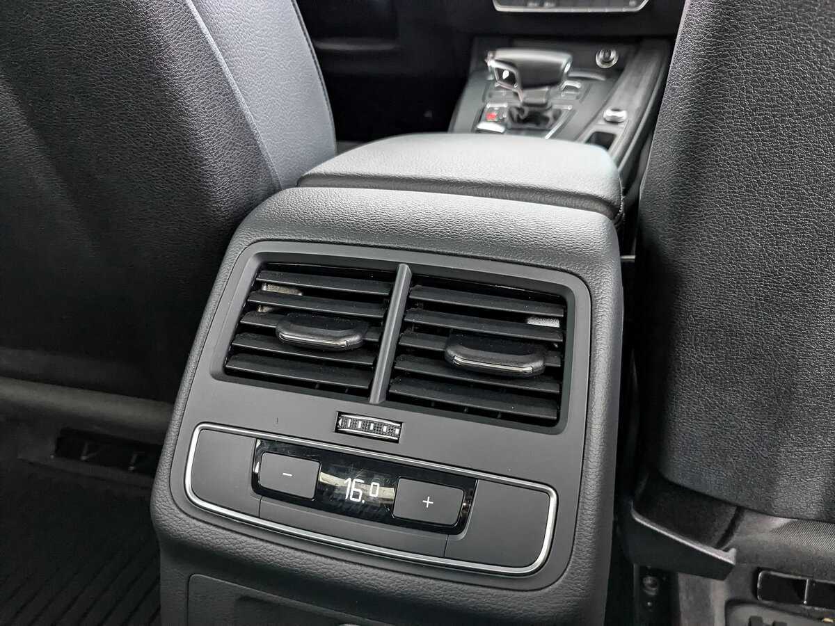 Audi A4 2018 года с пробегом. Фото: #21