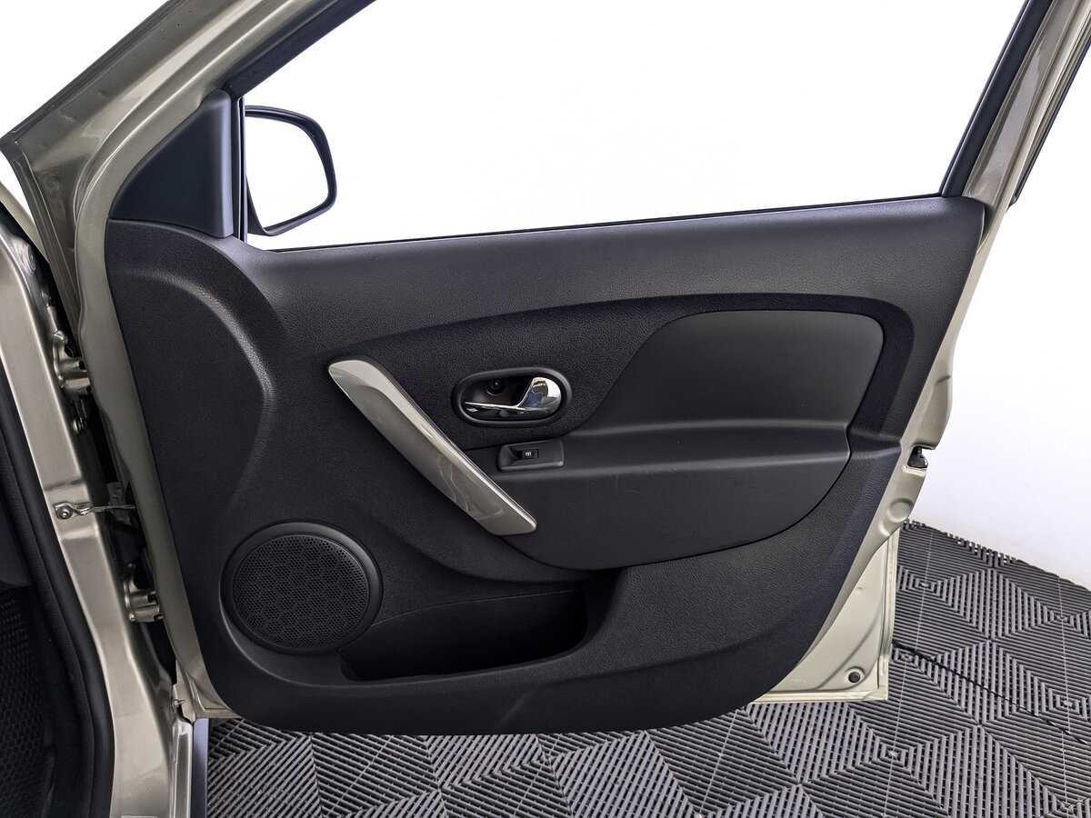 Renault Logan 2020 года с пробегом. Фото: #20