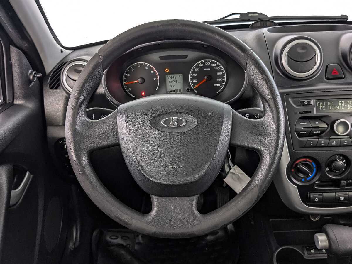 Lada (ВАЗ) Granta 2017 года с пробегом. Фото: #17