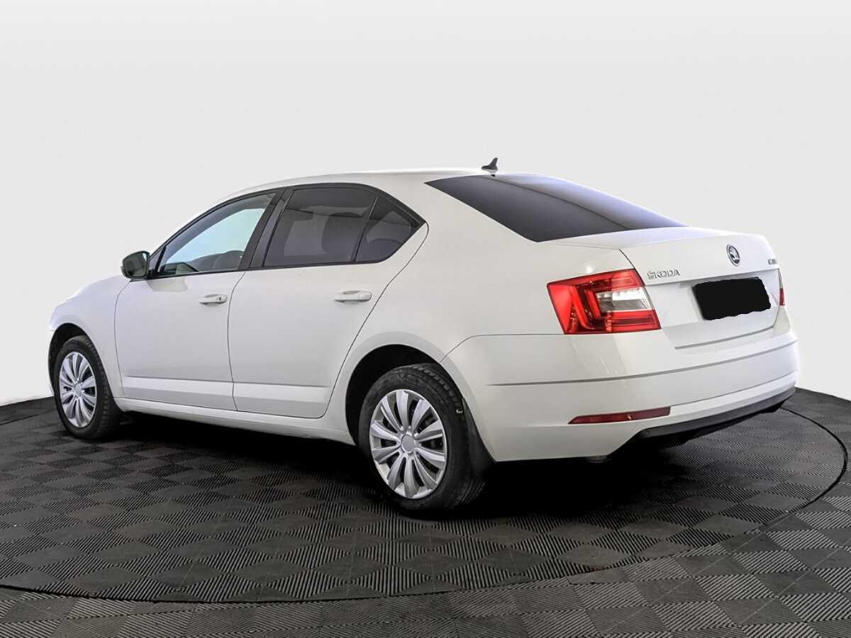 Skoda Octavia 2018 года с пробегом. Фото: #6