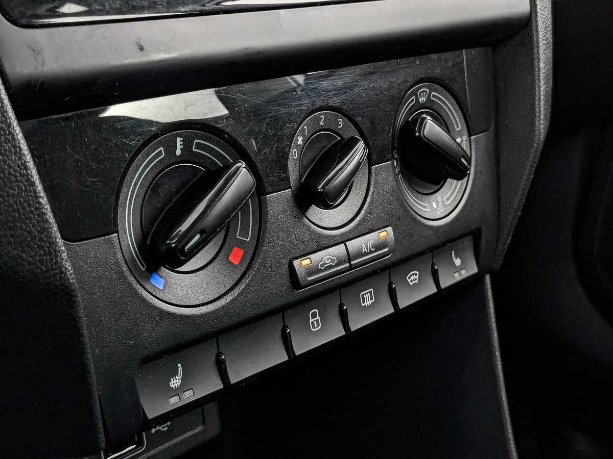 Skoda Rapid 2019 года с пробегом. Фото: #18