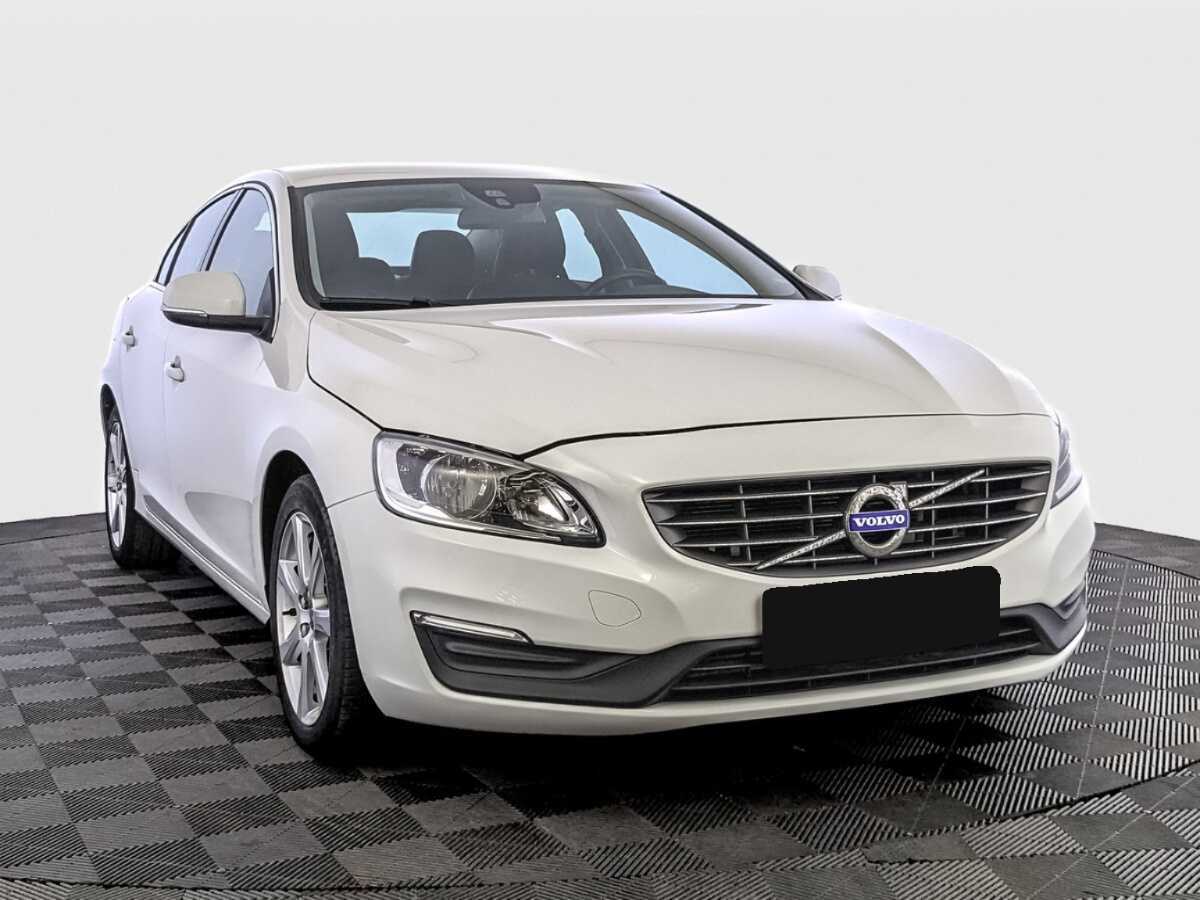Volvo S60 2017 года с пробегом. Фото: #2