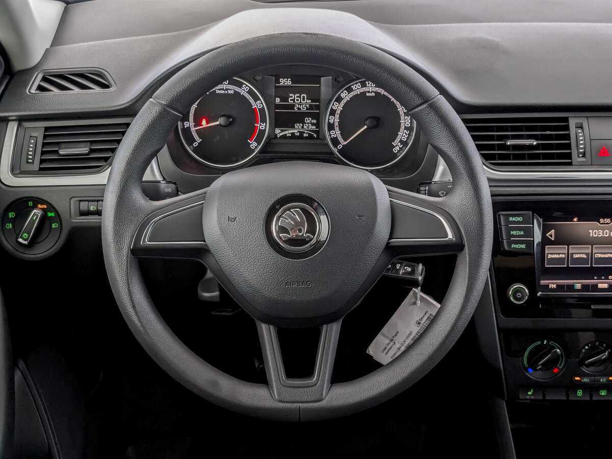 Skoda Rapid 2018 года с пробегом. Фото: #16