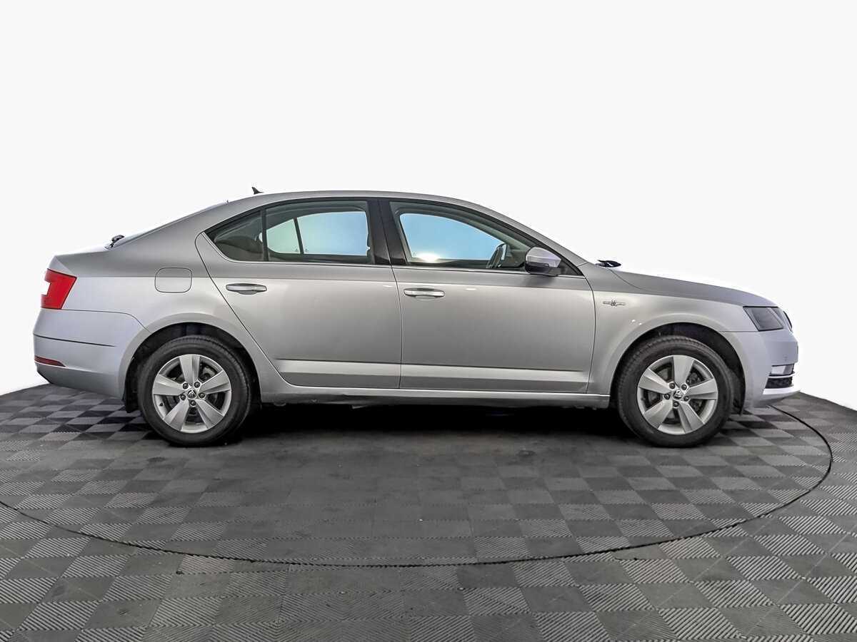 Skoda Octavia 2020 года с пробегом. Фото: #3