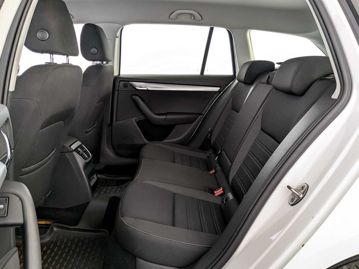 Skoda Octavia 2017 года с пробегом. Фото: #9