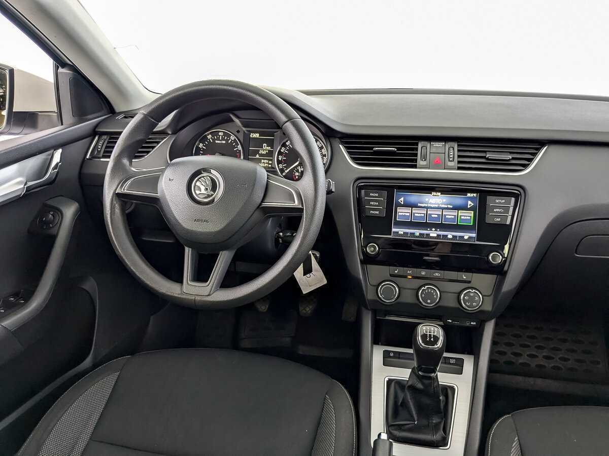 Skoda Octavia 2017 года с пробегом. Фото: #20
