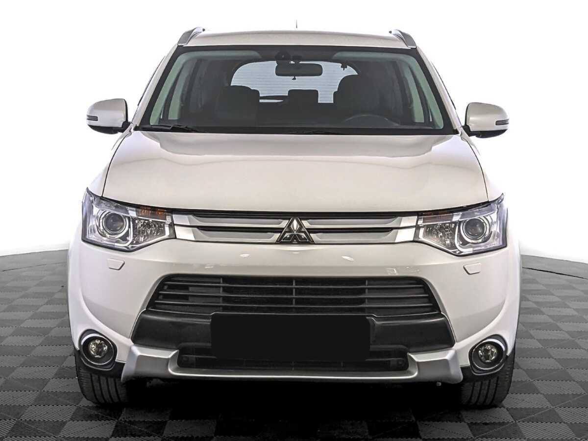 Mitsubishi Outlander 2014 года с пробегом. Фото: #1