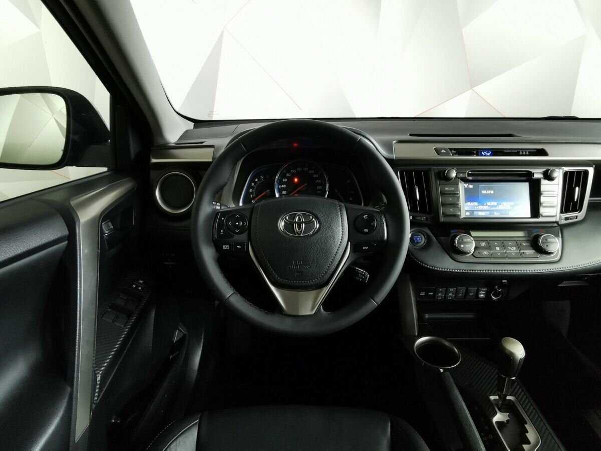 Toyota RAV4 2014 года с пробегом. Фото: #14