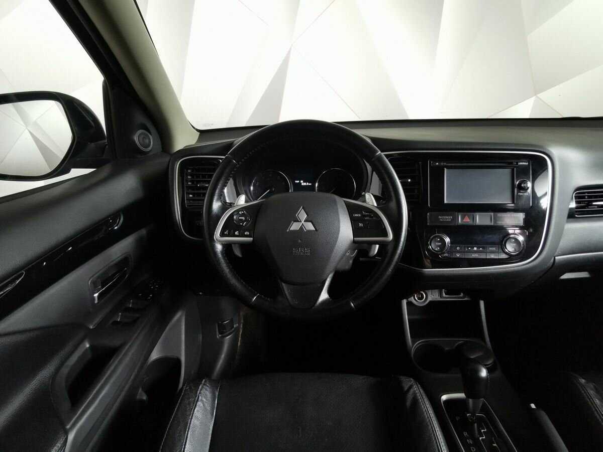 Mitsubishi Outlander 2014 года с пробегом. Фото: #13