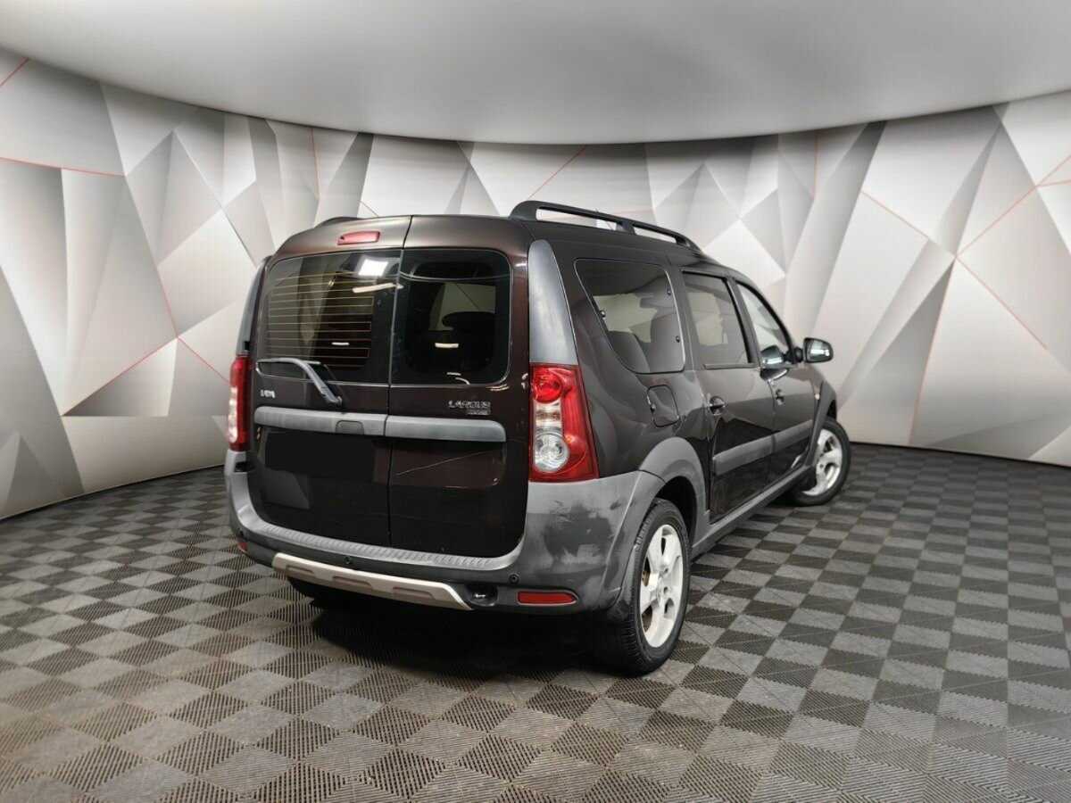 Lada (ВАЗ) Largus 2015 года с пробегом. Фото: #1