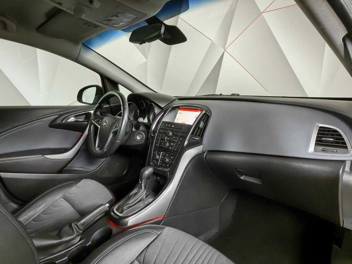 Opel Astra 2014 года с пробегом. Фото: #8
