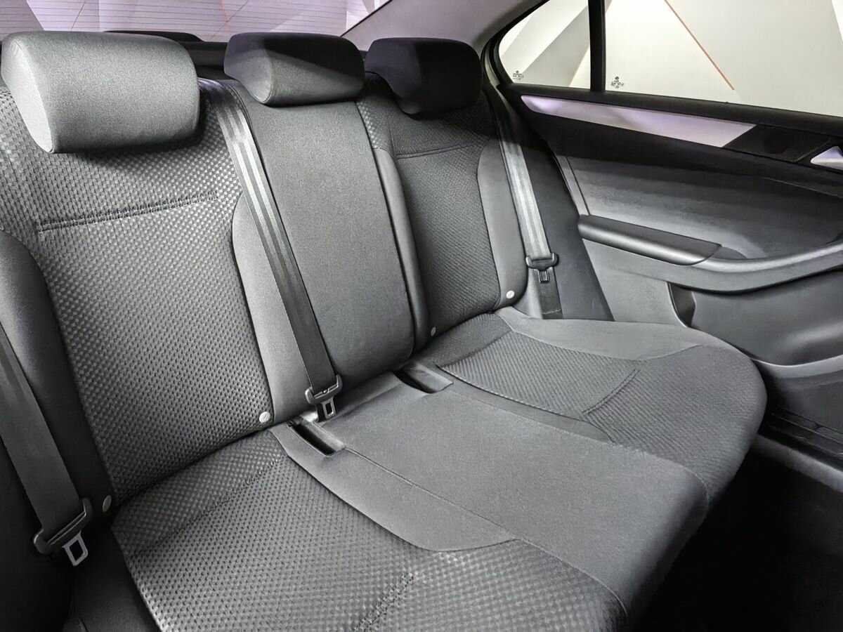 Volkswagen Jetta 2012 года с пробегом. Фото: #12