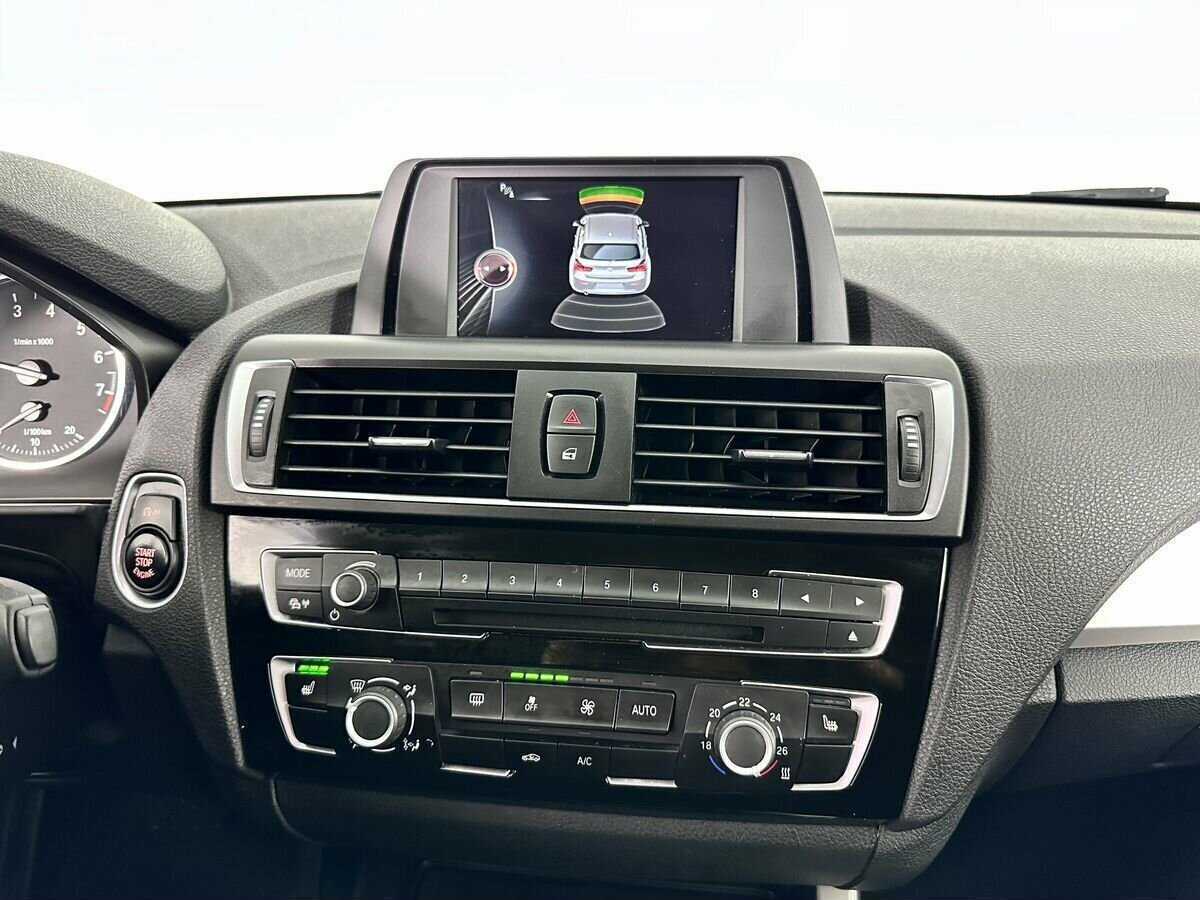 BMW 1 серии 2017 года с пробегом. Фото: #11