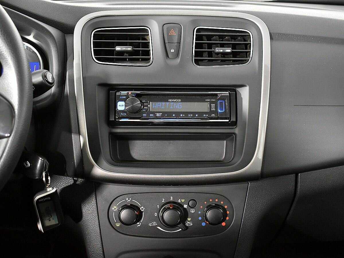 Renault Sandero 2016 года с пробегом. Фото: #12