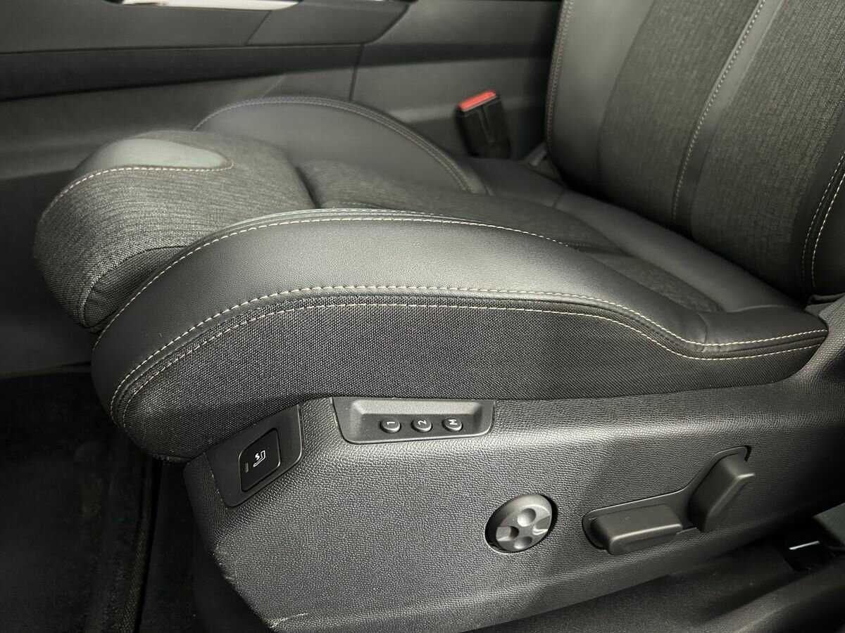 Peugeot 5008 2020 года с пробегом. Фото: #7