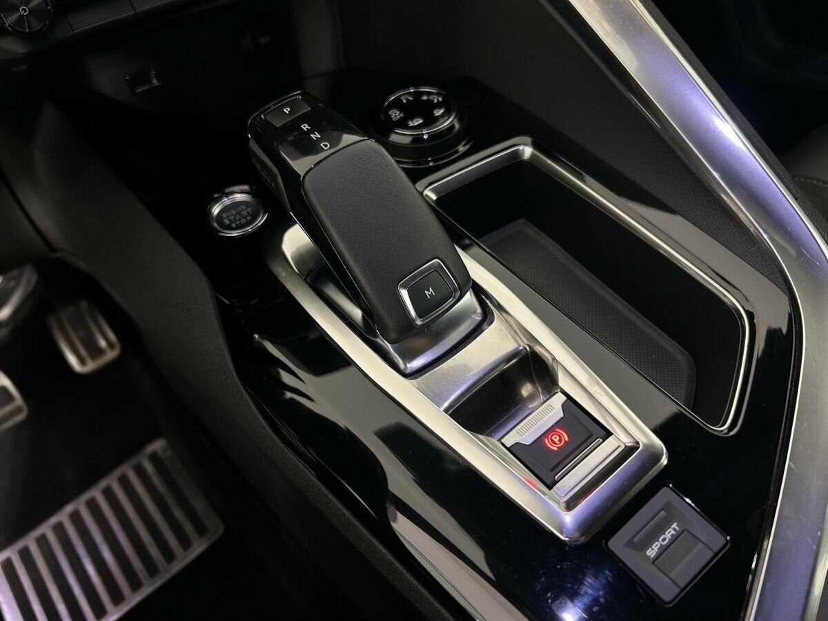 Peugeot 5008 2020 года с пробегом. Фото: #10