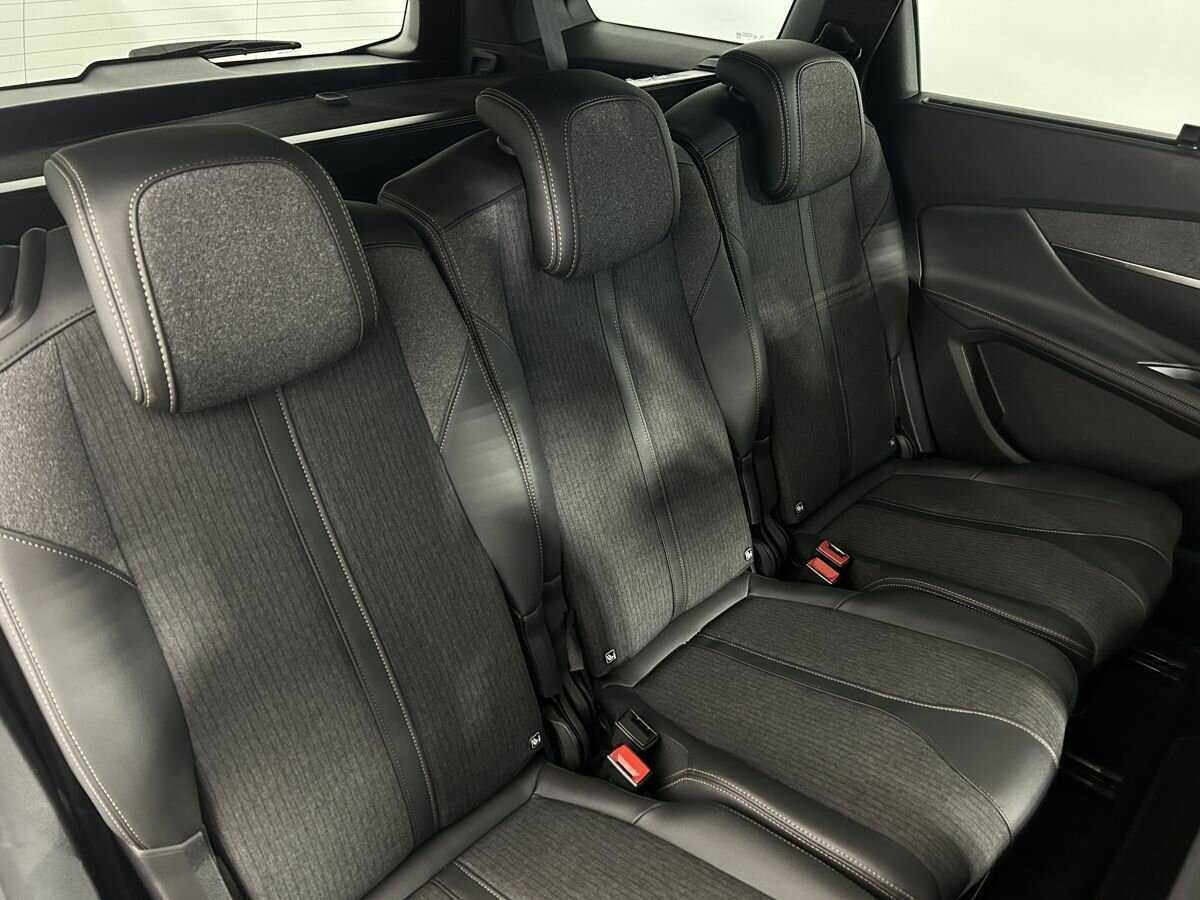 Peugeot 5008 2020 года с пробегом. Фото: #13