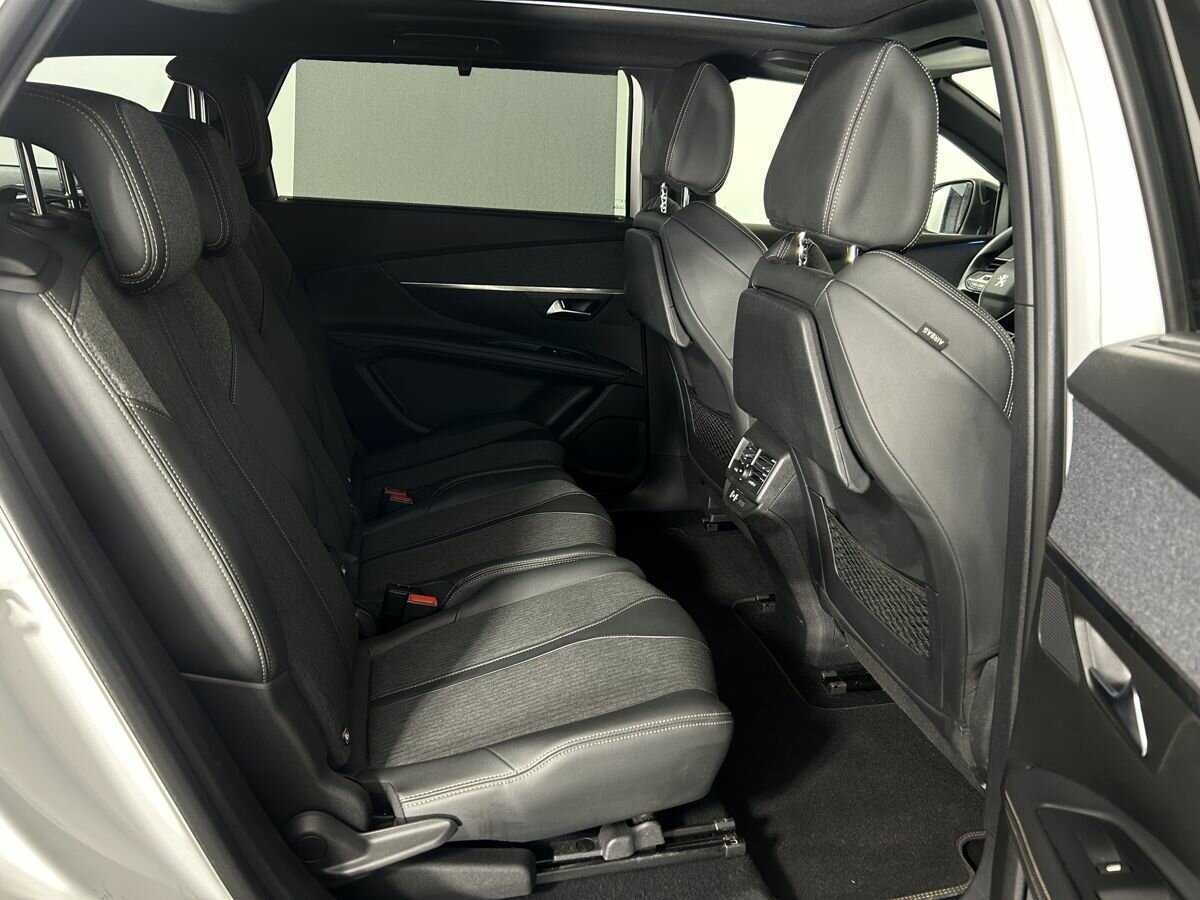 Peugeot 5008 2020 года с пробегом. Фото: #14