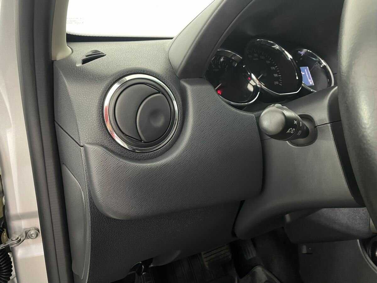 Nissan Terrano 2018 года с пробегом. Фото: #8