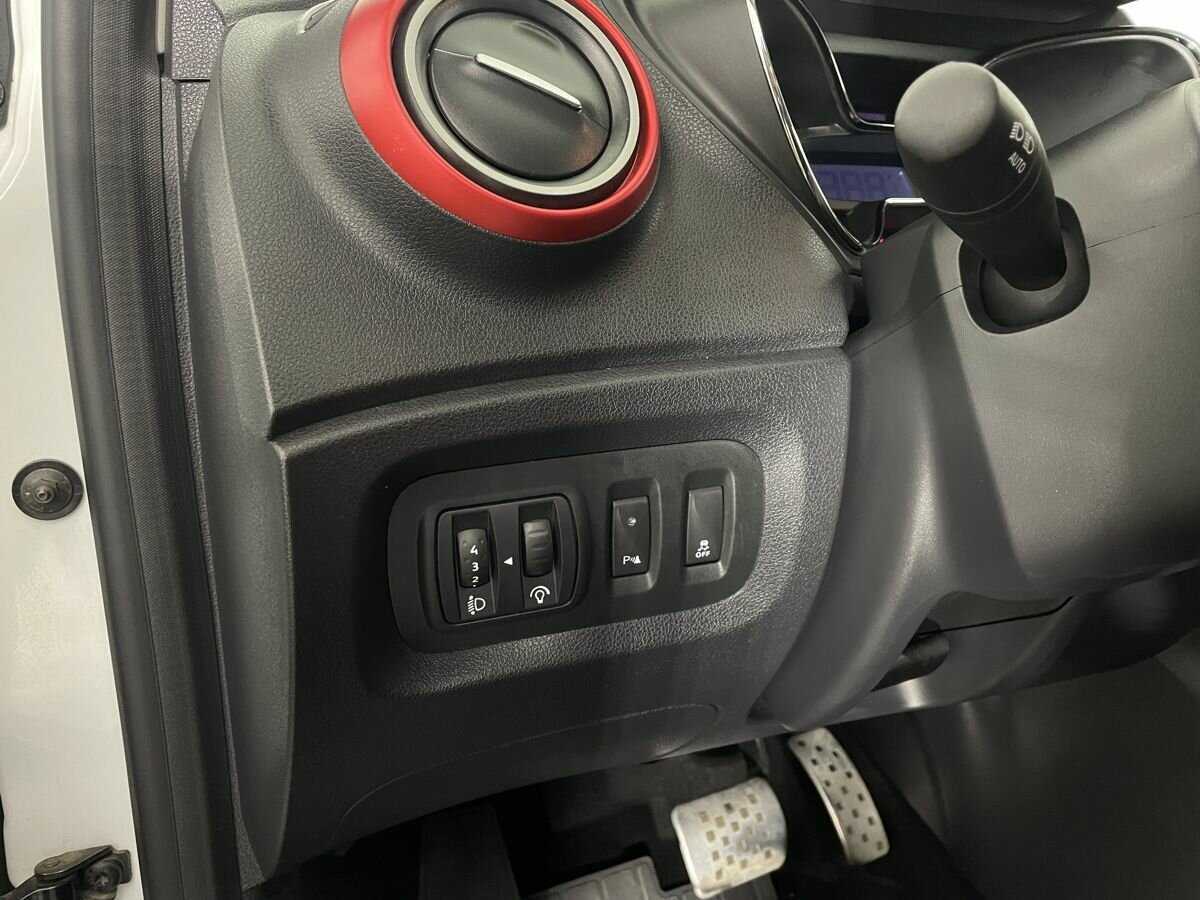 Renault Kaptur 2018 года с пробегом. Фото: #8