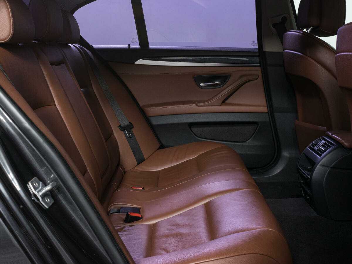 BMW 5 серии 2013 года с пробегом. Фото: #7