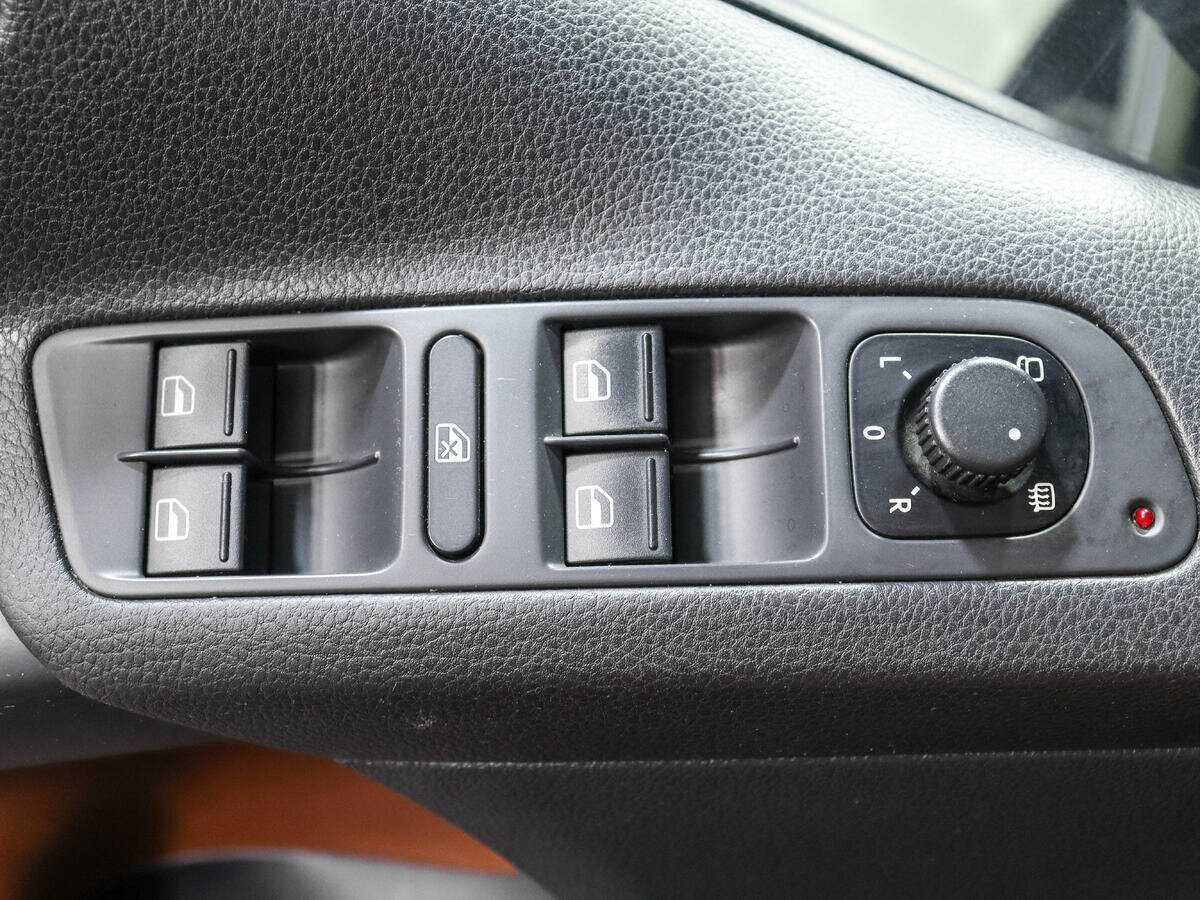 Volkswagen Tiguan 2013 года с пробегом. Фото: #12