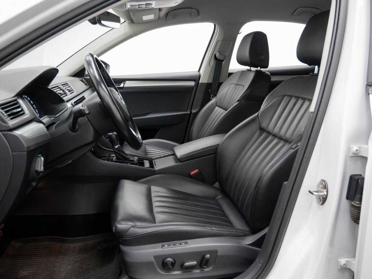 Skoda Superb 2018 года с пробегом. Фото: #14