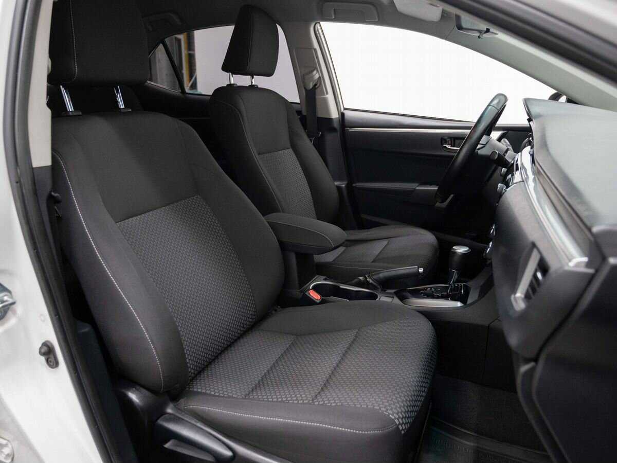 Toyota Corolla 2013 года с пробегом. Фото: #13